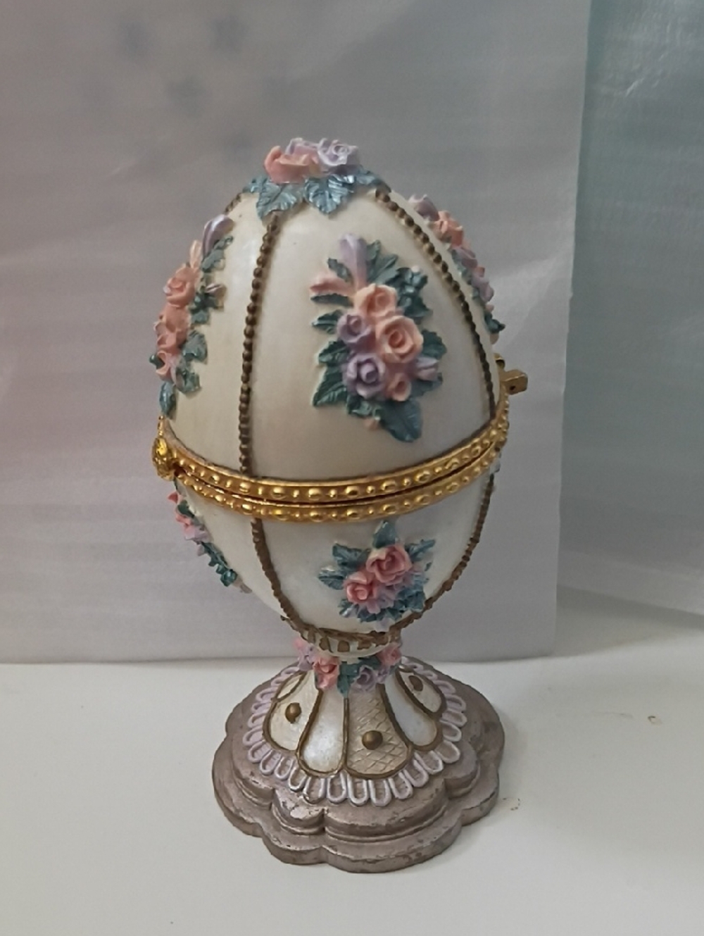 Vintage Hinged Egg Trinket Box Music Box